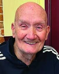 Adam Willows's Instagram, Twitter & Facebook