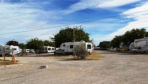 Camp anyway you want in new mexico. Windmill Rv Park Carlsbad New Mexico Rv Parks Mobilerving Com