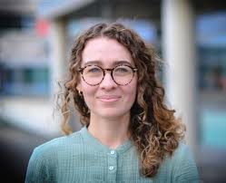 Natasha Mason's Instagram, Twitter & Facebook