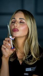 Heather Pendley's Instagram, Twitter & Facebook