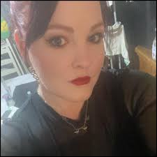 Isabel May (1883 Yellowstone Spinoff) has been cast as Sydney Prescott's  daughter in Scream 7!