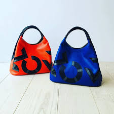 sakamoto collection instagram 新作バッグ 出来上がりました 坂本これくしょん https www instagram com p b gxvddjnlq 坂本これくしょん 新作バッグ 蒔絵のバッグ 漆 牛革バッグ 会津 bags hobo instagram