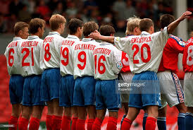 Fondato nel 1901, è il club di più vecchia fondazione tra quelli della primera división nazionale. Russia Euro 1996 Vector Font Kornfootballfonts