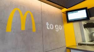 It's self explanatory so have a quick glance. Mcdonald S Launches Its 1st Takeout Only Restaurant In London Video Abc News