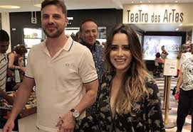 Maybe you would like to learn more about one of these? Amor Fernanda Vasconcellos E Cassio Reis Prestigiam Peca O Fuxico