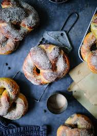 Rezept Fur Susse Zuckerzimt Brezeln Rezept Rezepte Lebensmittel Essen Hefeteig