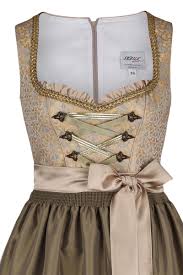 Ich kenne das aus bayern und es ist absolut angebracht da es ein festliches kleidungsstück ist. Festliches Dirndl Midi Gold Midi Dirndl Dirndl Damen Trachten Werner
