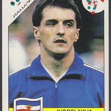 Unter dem motto „erschaffen, erkunden, überleben und … sammeln! bringt panini nun erstmals eine trading cards kollektion zum beliebten videospiel. 78 Panini Album Ideas In 2021 Panini Football Stickers World Cup