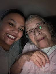 Elsie Jaramillo's Instagram, Twitter & Facebook