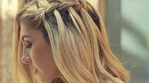 Suitable face and hair type: How To Create A Waterfall Braid In 5 Easy Steps 5 Looks To Try