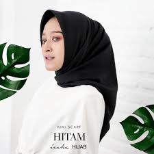 Beli jilbab minimal rp 200.000 gratis ongkir maksimal rp 25.000. Jilbab Segi Empat Hitam Polos Katun Murah Casual Daily Adem Halus Mudah Dibentuk Shopee Indonesia