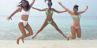 bikinili poz Haberleri - ABC Haber