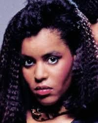 Lorena Porter's Instagram, Twitter & Facebook