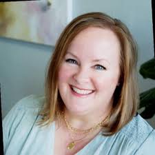 I've read this tweet 20 times over last few hours. I feel like I agree  wholeheartedly. Building deeper relationships is the key. But, I can see  value in having a large network