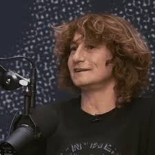 Elissa Steamer Talks Nike SB Deal, Jordan 4s, and Tony Hawk's Pro Skater