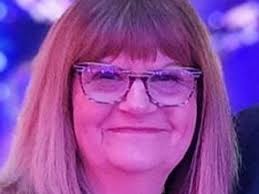 Naperville Sun columnist Hilary Decent dies at 67: 'She made the most of  living in Naperville'