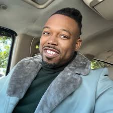 Model this! 💚💚💚 📸 Olen Whitely 💄💄Shayla Dominique Beauty, 👗 Aneesha  Hanif 💇‍♀️Hosanna Beauty and Fashion west palm beach/ Vanessa Suppria Mon  Cause: Sickle Cell Foundation of Palm Beach County & Treasure