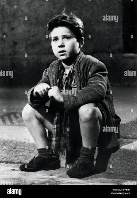 ENZO STAIOLA BICYCLE THIEVES; THE BICYCLE THIEF; LADRI DI BICICLETTE (1948  Stock Photo - Alamy