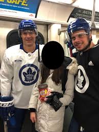 Auston matthews news, gossip, photos of auston matthews, biography, auston matthews girlfriend list 2016. My Girlfriend Bumped Into These Two Beauties On The Subway Leafs