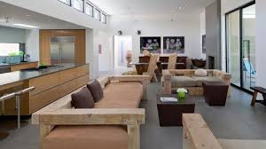Slump block is very popular in the southwest, as it mimics the appearance of the old southwestern adobe construction. A Tucson Townhouse Gets A Bright And Clean Makeover Home Garden Tucson Com