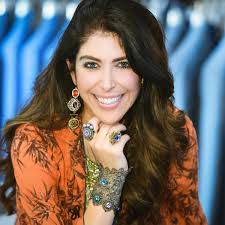 Gold Kim's Instagram, Twitter & Facebook