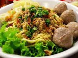 Resep Mie Pangsit Jakarta Kuah Goreng Siantar Jawa Bumbu Balado Indonesian Food Food Meatball Recipes