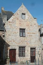 Le Conquet Cet Edifice 1580 Est Declare Par Francois Bernard Maitre De Barque Et Negociant En Vins Comme Vieille Maniere Avec Images Maison Style Architecture Edifice