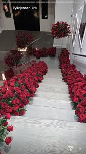 Kylie Jenner Comes Home To A Mansion Travis Scott Filled With Red Roses Just Because He Can Kylie Jenner House Jenner House Red Roses