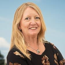 Gina Garner's Instagram, Twitter & Facebook