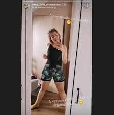 Od 4 let chodila na hodiny klavíru a zpěvu. Pred Rokem Anna Slovackova Zahajila Lecbu Litost A Frustrace Herecky Po Vitezstvi Nad Nemoci Fakta Today