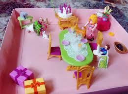 Surprenez vos proches avec une invitation anniversaire virtuelle ! Invitation A Jouer 6 Le Quotidien Playmobil Site De Mamanestpsychomot
