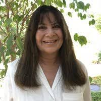 Lillian Clements's Instagram, Twitter & Facebook