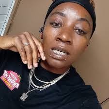 Amanda Osbeck's Instagram, Twitter & Facebook