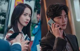 Yoona Lee hypnotic allure in a breathtaking picture