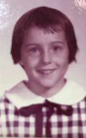 Light Green Simple Light Real Estate Bio-Link Website