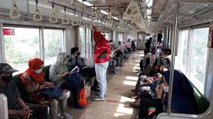 We did not find results for: Dilarang Ngobrol Dan Angkat Telepon Di Krl Begini Reaksi Penumpang