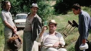 V hlavních rolích rudolf hrušínský (ii), jaromír hanzlík a josef somr. Na Samote U Lesa Par Chyb A Legendarni Hlasky Idnes Cz