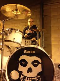 Eric Arce's Instagram, Twitter & Facebook