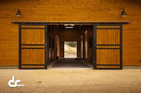 It was likely depredated by the terror barn owl tyto gigantea, which has a 6ft+ wingspan. Horse Barn Builders Dc Builders