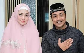 Namun, siapa sangka jika ada beberapa selebriti korea yang beragama islam. Celine Evangelista Berhijab Dibully Hina Islam Ustadz Riza Akui Istri Stefan William Mualaf