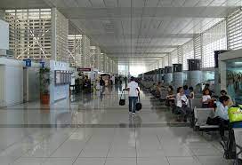 Ninoy airport is the main airport for the philippines and is situated in the middle of pasay city and paranaque. Ninoy Aquino International Airport Travel Guide At Wikivoyage
