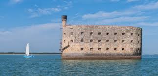 Fort boyard (officiel) fort boyard tva fort boyard (monument) fort boyard. 5 Facons De Decouvrir La Charente Maritime Fort Boyard Vu Du Ciel 3 5