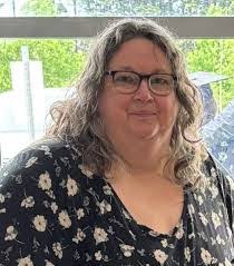 Nancy Gove's Instagram, Twitter & Facebook