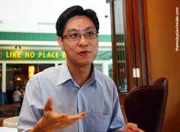 In 2020, zairil formed a rock band called priwayat, in which he is the pianist and songwriter. The Rocket