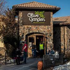 But if the offered platter isn't to your liking, you can ask your server to customize it! Olive Garden Parent S Investors Are Still Feasting Wsj