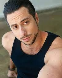 Nick Bernardi's Instagram, Twitter & Facebook