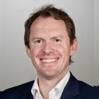 Kevin Weekley's Instagram, Twitter & Facebook