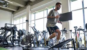 Join the discussion or compare with others! Leonardo Spinazzola Al Lavoro Juventus