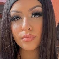 Samantha Epperson's Instagram, Twitter & Facebook