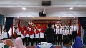 Bangunan yang disediakan adalah 3 blok projek kilat dengan 12 bilik darjah yang telah diubahsuai. Lagu Kolej Tingkatan 6 Bandar Utama Youtube
